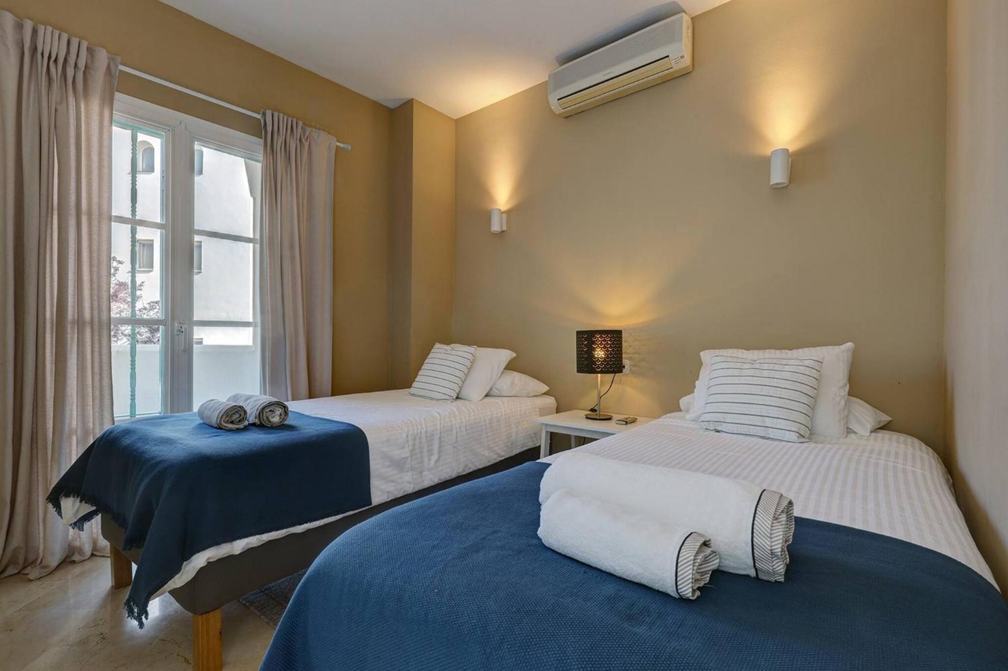 053 - Two Bed Mijas Golf Apartment In Popular Matchroom Golf Club Фуэнхирола Экстерьер фото